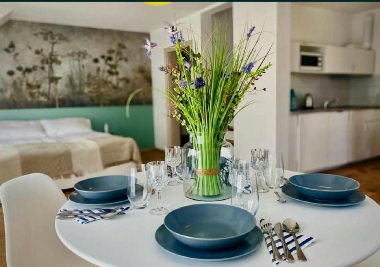 Apartment Spacerowa 27 *